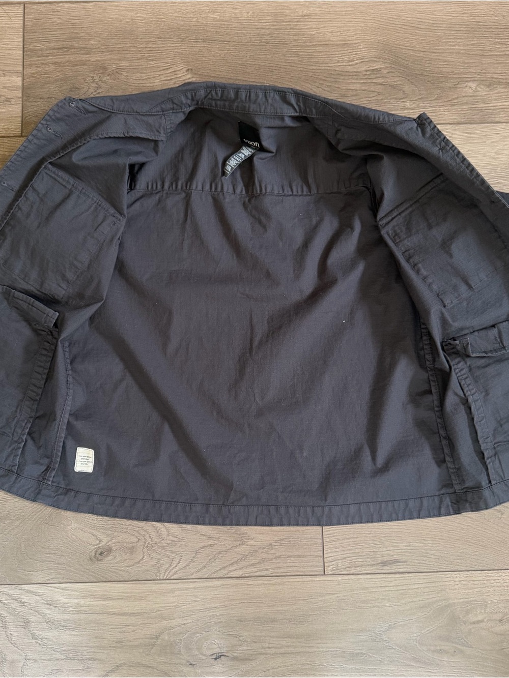 VUORI Women's Ripstop Charcoal Button-Front Lightweight Jacket Size Small - Picture 10 of 11